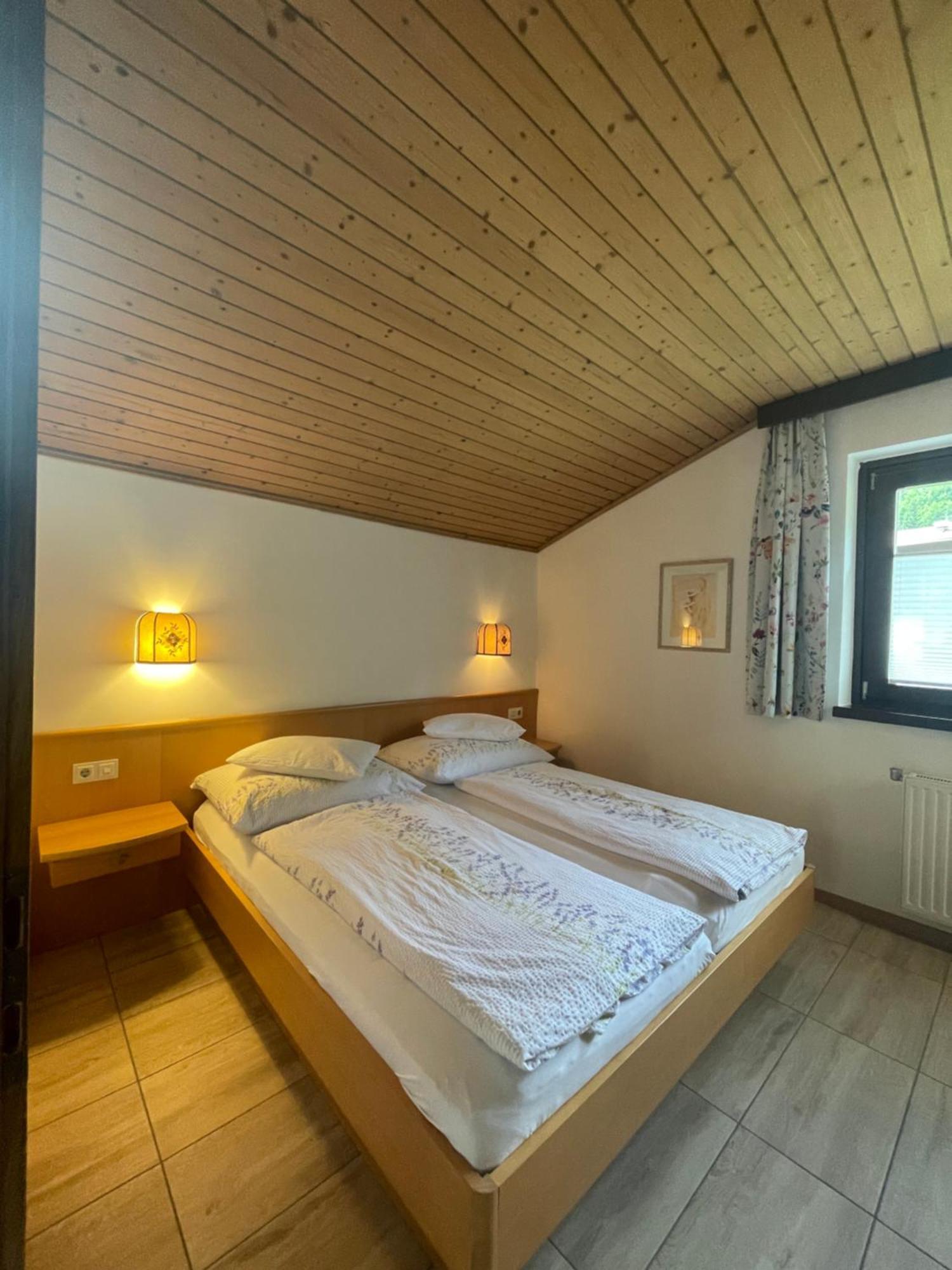 Restaurant-Pension Dorfwirt Bad Kleinkirchheim Exteriör bild