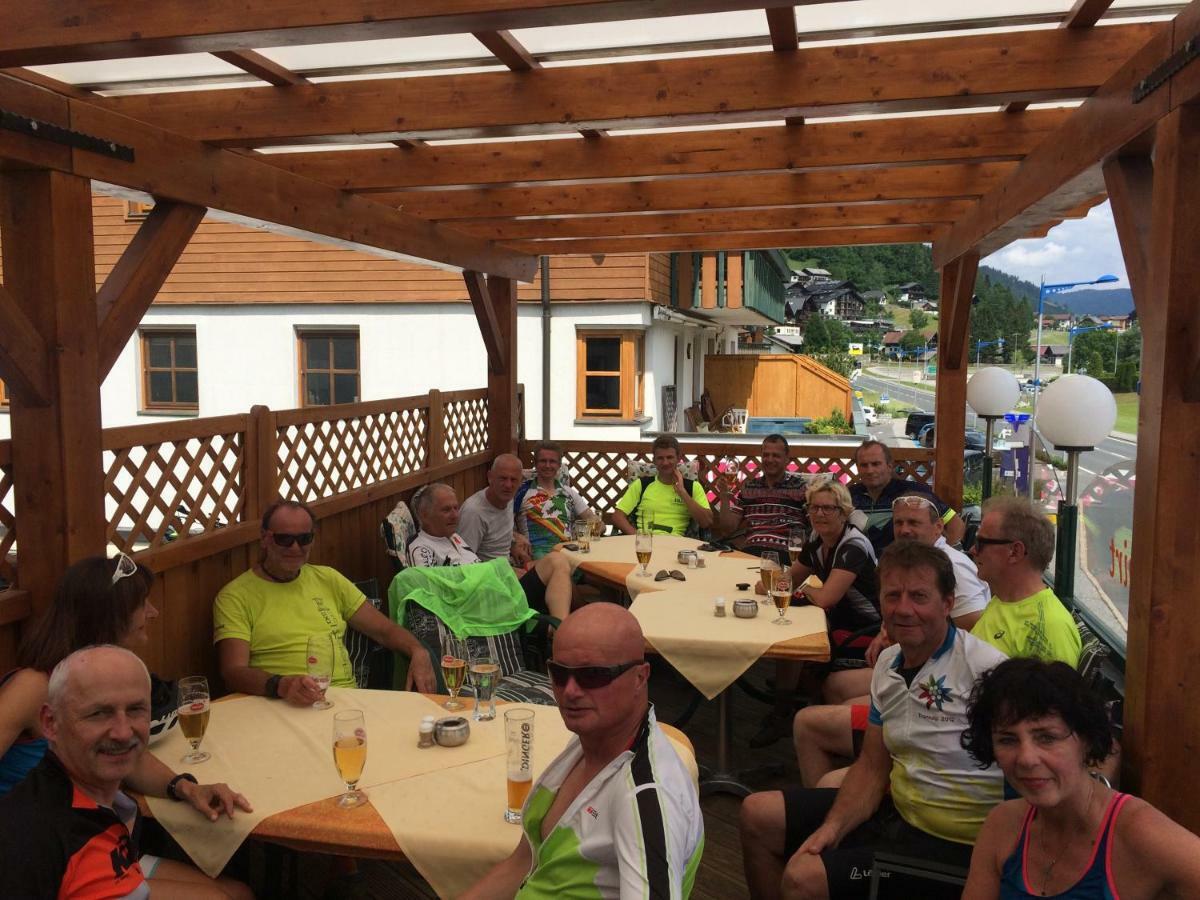Restaurant-Pension Dorfwirt Bad Kleinkirchheim Exteriör bild